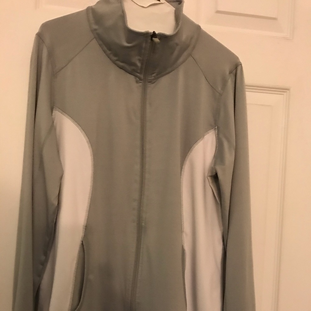 Lightweight gray Danskin Now jacket